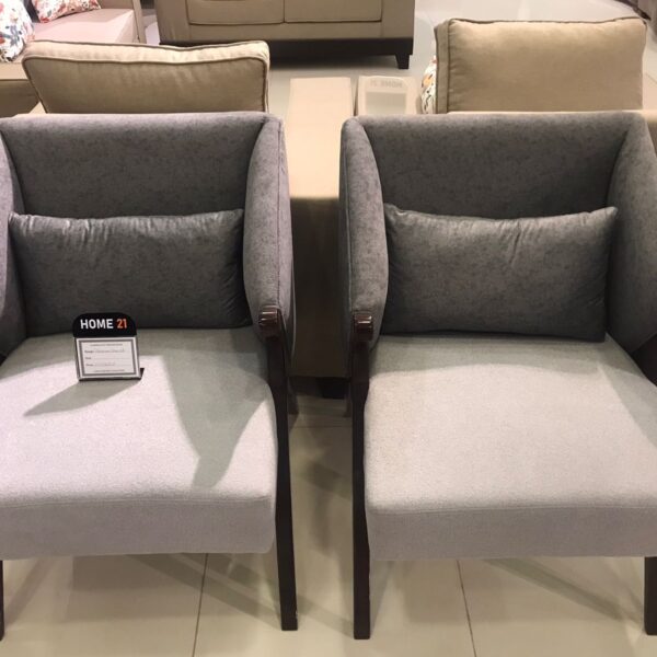Chair 05